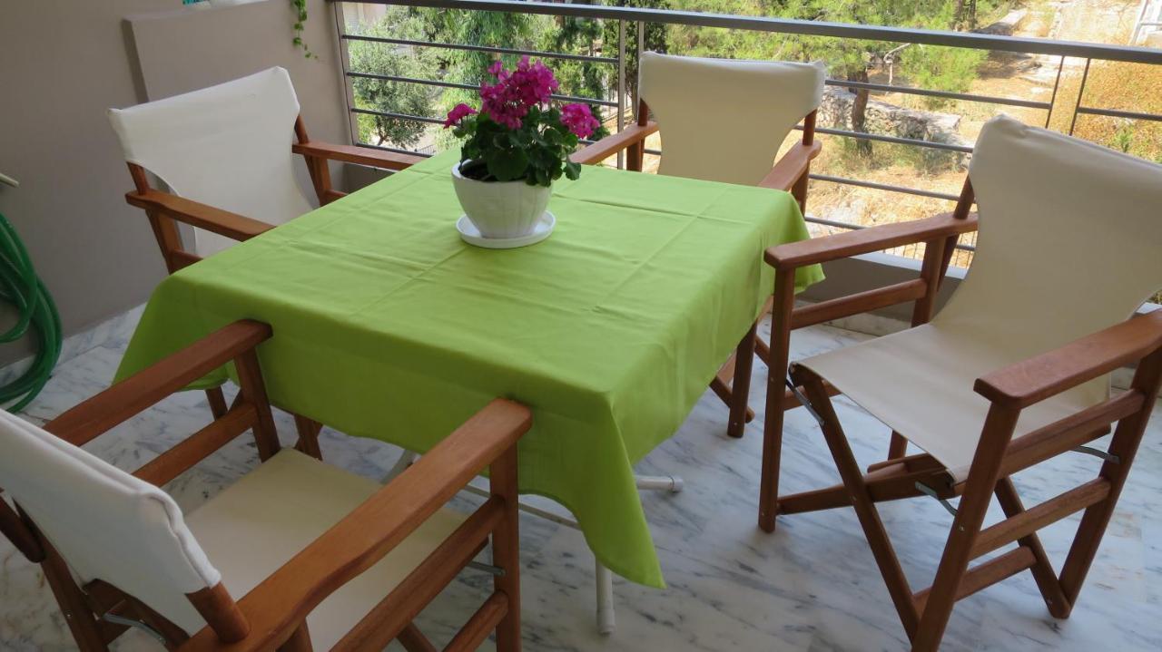 Apartment Modern Near Acropolis Peaceful Location. Athens